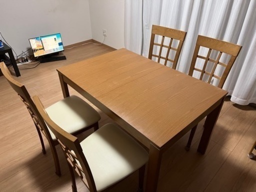 決定済み　ダイニングテーブルセット