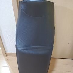 ヤマハ　XJR400 シート張り替え済み 
