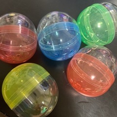 【売り尽くしセール】ガチャガチャ(ガチャポン) 空5つセット