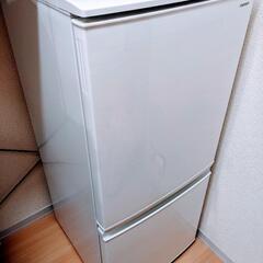 SHARP シャープ 2ドア冷蔵庫 どっちもドア (137L) ...