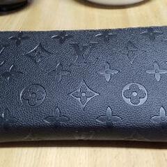 昨年購入したLOUIS VUITTON&プラダ長財布！