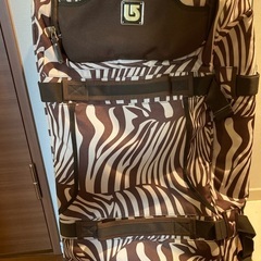 BURTON スーツケース