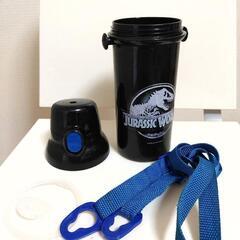中古美品　ジュラシックワールド　水筒　480ml の画像