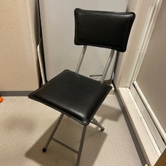 【無料】折り畳み椅子の画像