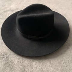 UNIQLO ユニクロ　ナカオレフェルトハットの画像
