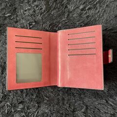 【配送・直接引渡OK】管理番号：G-10-5 未使用品　レザー二つ折り財布　ユニセックス　カード収納　10cm ×12.5cm 厚み2cmの画像