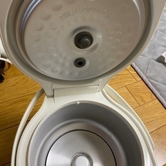 【中古】TIGER炊飯器3合炊き／ZOJIRUSHI ポット1.5リットルの画像