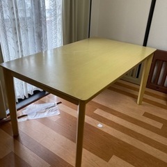 ダイニングテーブル