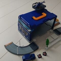 持ち運びミニカーけいさつ車両の画像