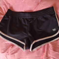 【差し上げます】FOREVER21ショートパンツ【西日暮里】