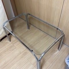 ０円　ガラステーブル　あげます