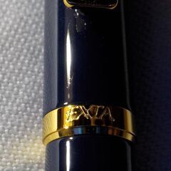 【日本大学・記念品】トンボ EXTA ボールペン 黒の画像