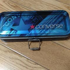 converse缶の筆箱の画像
