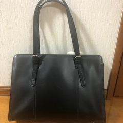 カバン(女性用)譲ります