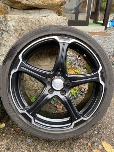 18インチ　タイヤ　ホイール　セット