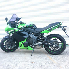 Kawasaki ninja 400R の画像