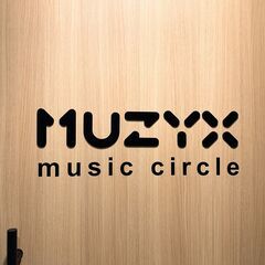 音楽スクールの講師(ギター+ドラム)/生徒の90%が初心者/週3日からの画像
