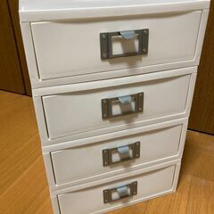 【差し上げます】引き出しタイプ収納ボックス　モジュール型ケース