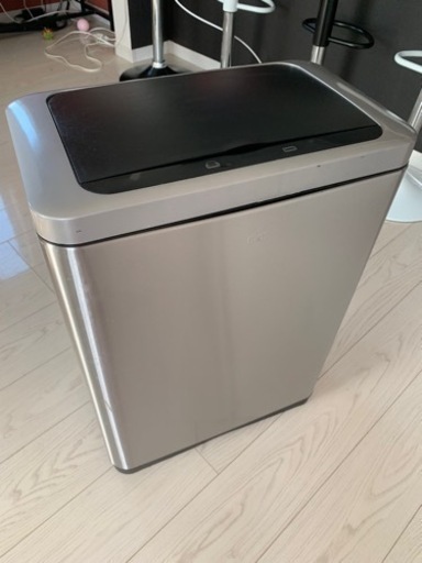 自動開閉ゴミ箱