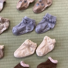 tête-à-tête 靴下 9-15cmの画像