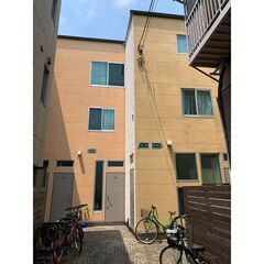 池袋徒歩圏内【ビタミンカラーが可愛らしい】1LDKアパート