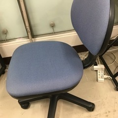 取引場所　南観音　V  2203-033   椅子　オフィスチェア　デスクチェア　ブルー　キャスター付の画像