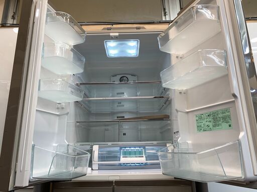 HITACHI(ヒタチ)　6ドア　565L　2015年製　R-X5700E