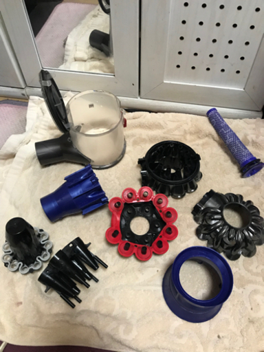dyson V6 コードレスクリーナー SV09