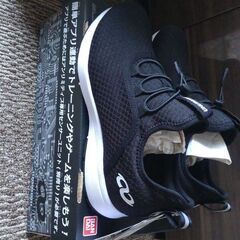 お値下げ　新品未使用スニーカー　UNLIMITV 24.5の画像