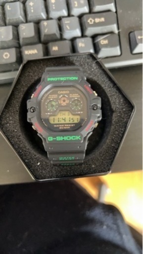 新品　G-SHOCK DW-5900TH-1DR
