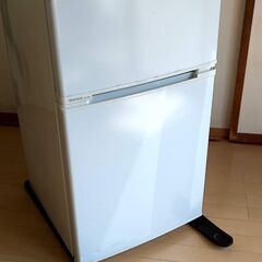 冷蔵庫無料で差し上げます。