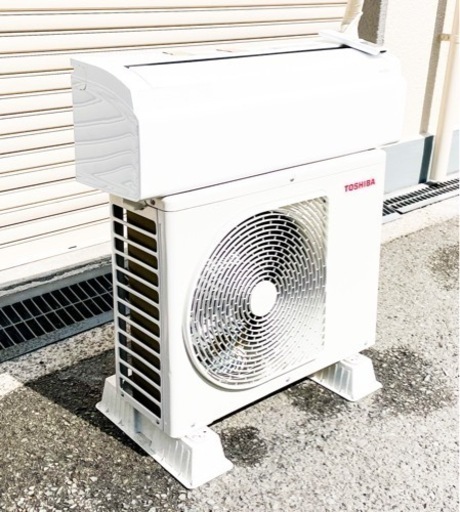 2021年製TOSHIBA東芝ルームエアコン RAS-H221M(W)