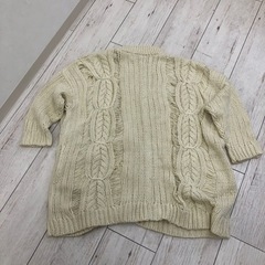 【LE TRICOT】カーディガン　クリーム色　サイズONE　アクリル　ゆったりの画像
