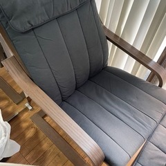 IKEA3点セット　ポエングチェア、オットマン、ガラスサイドテーブルの画像