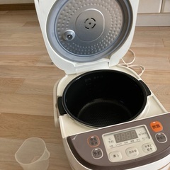 炊飯器