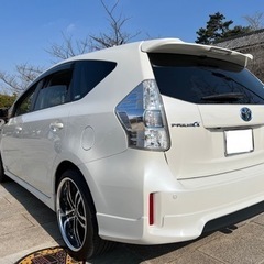 プリウスアルファ！7人乗り！フルモデリスタ！シャレン深リム19インチアルミホイール！距離少なく車検ロング！の画像