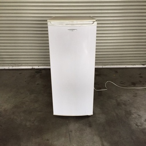 富士通ゼネラル 冷凍庫 110L フリーザーERF-11E