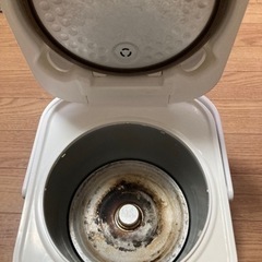 炊飯器　3合の画像