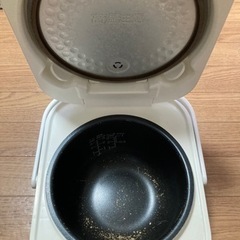 炊飯器　3合の画像