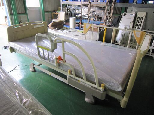 【中古】　介護ベッド　パラマウントベッド　アウラ　３モーター