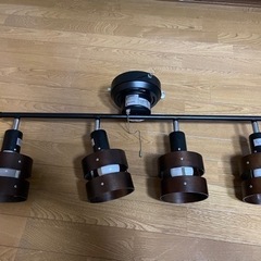 半年使用の照明を定価より5万値引き4個セットの画像