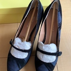 美品！！プールサイド　パンプス　24㎝の画像