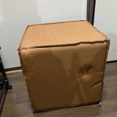 キューブ型　オットマン　スツール　合皮