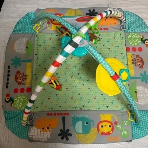 ベビージム　ベビーマット　プレイマット