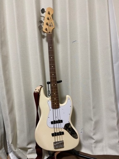 fender japan ジャズベース　型番Q080019