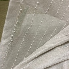 三つ山2倍ひだドット柄ドレープカーテン レース付きの画像