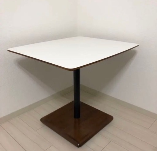 カリモク60 カフェテーブル