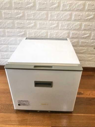 ツインバード　冷蔵庫　ペルチェ式