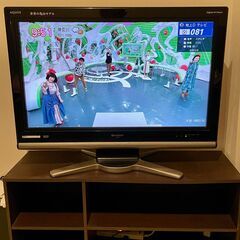 シャープ製 32インチ液晶テレビ