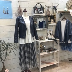 Aintemilio(アンテミリオ)シャオ店にある服飾雑貨屋さんです。まだ新しいお店なので未経験の方でも一緒に覚えて行けます^_^の画像